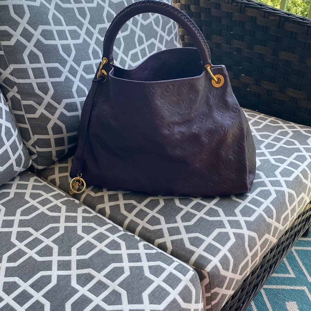 LV bag